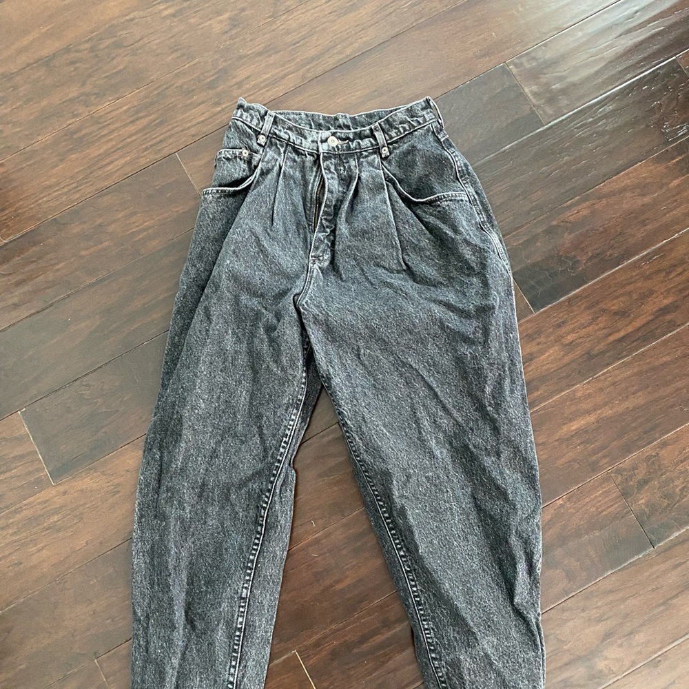 Lee Size 10 Bakck straight legged jeans